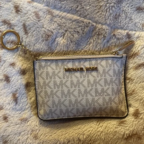 Michael Kors Silver Monogram Keychain Wallet - Picture 6 of 6